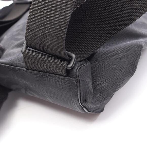CHANEL Black Leather Backpack main image 9